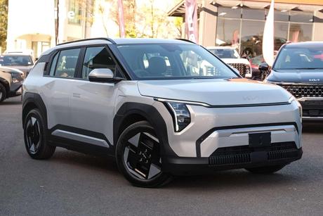 Silver 2026 Kia Ev3 Wagon Air Fwd Sr