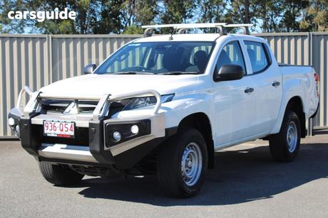 White 2022 Mitsubishi Triton Double Cab Pick Up Glx (4X2)