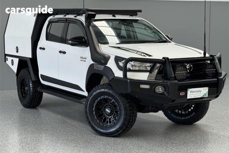 White 2020 Toyota Hilux Double Cab Pick Up Sr (4X4)