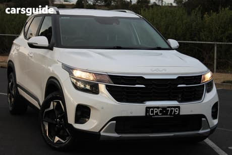 White 2023 Kia Seltos Wagon Sport+ (Awd)
