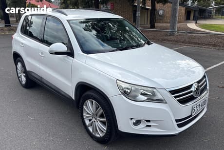 White 2008 Volkswagen Tiguan Wagon 103 Tdi