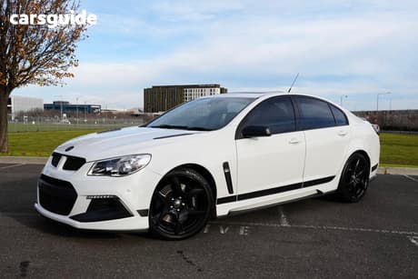 White 2016 HSV Clubsport Sedan R8 Sv Black Ls3