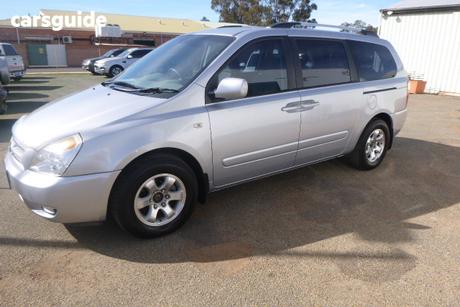 Silver 2010 Kia Grand Carnival Wagon Exe