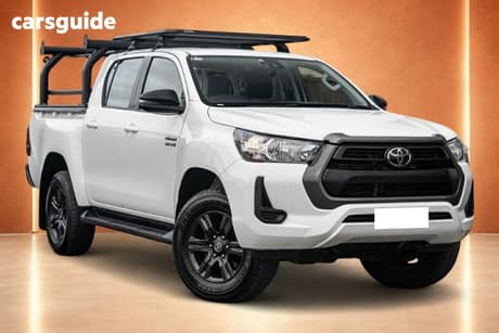 White 2022 Toyota Hilux Double Cab Pick Up Sr Hi-Rider (4X2)