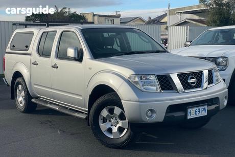 Silver 2014 Nissan Navara Dual Cab Pick-up Rx (4X4)