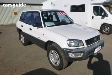 White 1999 Toyota RAV4 Wagon (4X4)