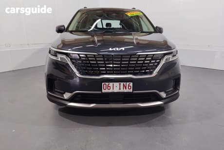 Grey 2023 Kia Carnival Wagon Platinum