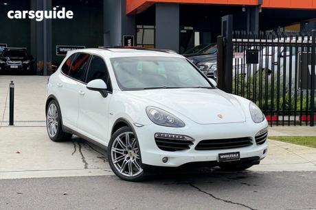 White 2014 Porsche Cayenne SUV S