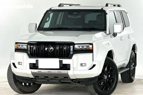 White 2025 Toyota Landcruiser Prado Wagon Kakadu