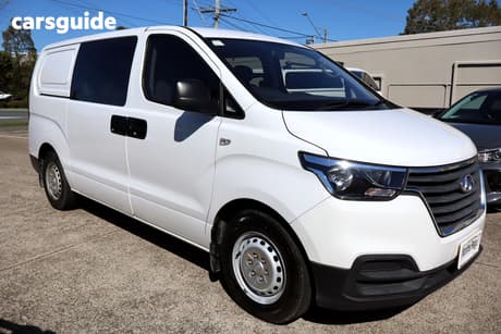 White 2021 Hyundai Iload Crew Van 6S Liftback
