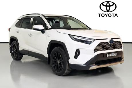 White 2023 Toyota RAV4 Wagon Cruiser (Awd) Hybrid