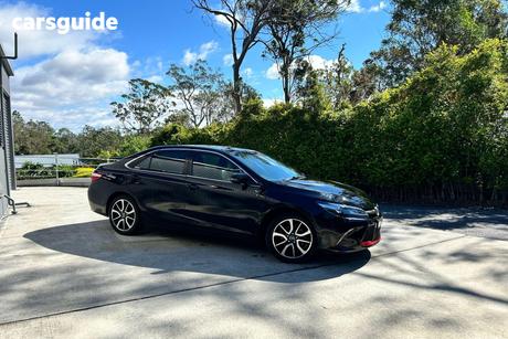 Black 2017 Toyota Camry Sedan Atara Sx