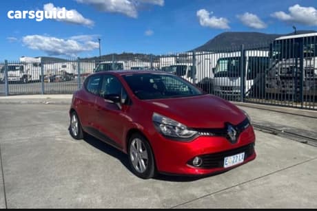 Red 2014 Renault Clio Hatchback Expression