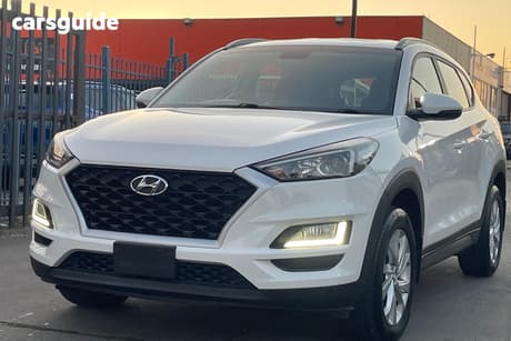 White 2018 Hyundai Tucson Wagon Active X Safety (Fwd)