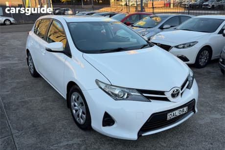 White 2014 Toyota Corolla Hatchback Ascent