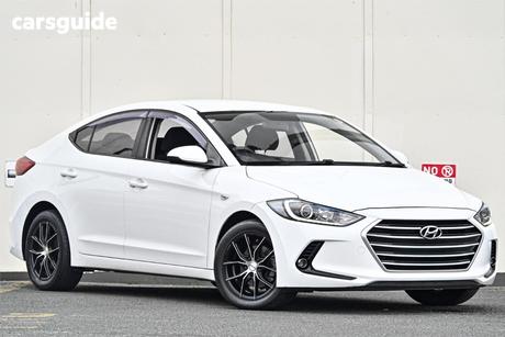 White 2015 Hyundai Elantra Sedan Active