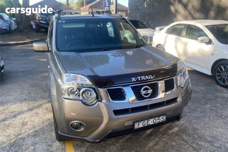 Grey 2013 Nissan X-Trail Wagon St (4X4)