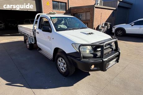White 2008 Toyota Hilux Cab Chassis Sr (4X4)