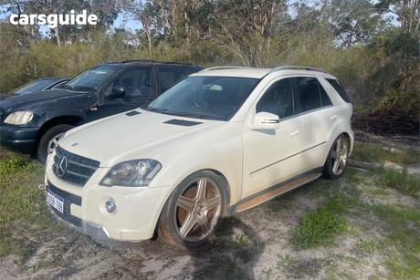 White 2011 Mercedes-Benz ML SUV ML350 4X4