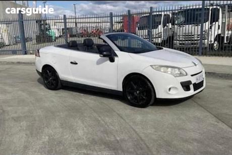 White 2010 Renault Megane Cabriolet Dynamique