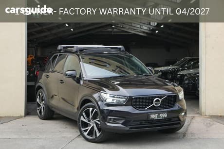 Black 2022 Volvo XC40 Wagon T5 R-Design (Awd)