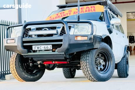 White 2006 Nissan Patrol Wagon Dx (4X4)