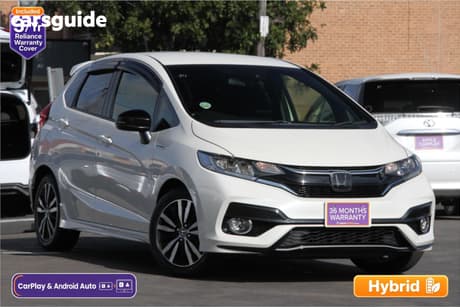 White 2017 Honda Fit Hatch S-PACKAGE (HYBRID)