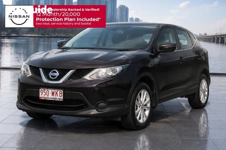 Purple 2015 Nissan Qashqai Wagon St (4X2)