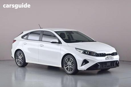 White 2021 Kia Cerato Hatchback Sport+