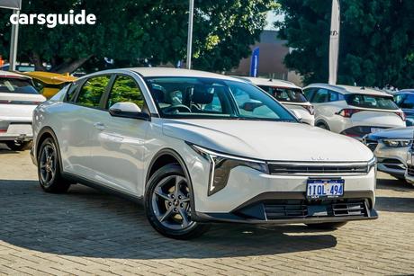 White 2025 Kia K4 Sedan S