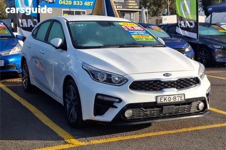 White 2020 Kia Cerato Hatchback Sport Nav
