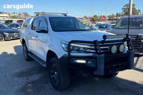 White 2016 Toyota Hilux Dual Cab Utility Sr5 (4X4)