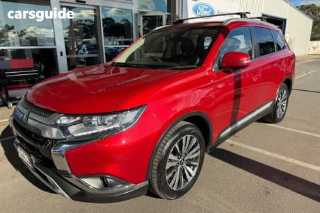 Red 2018 Mitsubishi Outlander Wagon Ls 7 Seat (2Wd)