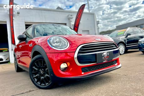 Red 2017 Mini Cooper Hatchback 5D Hatch