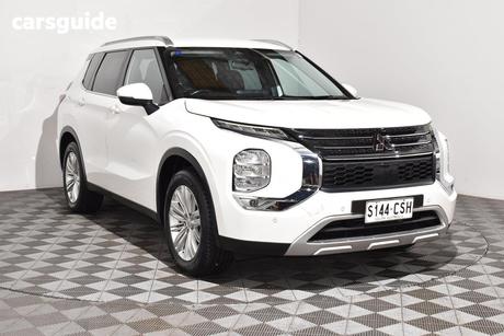 White 2022 Mitsubishi Outlander Wagon Ls 7 Seat (2Wd)