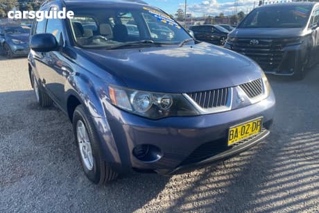 Blue 2009 Mitsubishi Outlander Wagon Ls