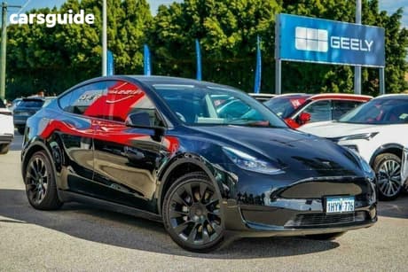 Black 2023 Tesla Model Y Wagon Rear-Wheel Drive