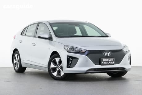 Silver 2019 Hyundai Ioniq Hatchback Electric Elite (Black Grille)
