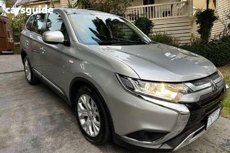 2021 Mitsubishi OUTLANDER GF8WXSPR ES