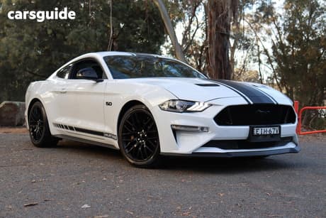 White 2019 Ford Mustang Fastback Gt 5.0 V8
