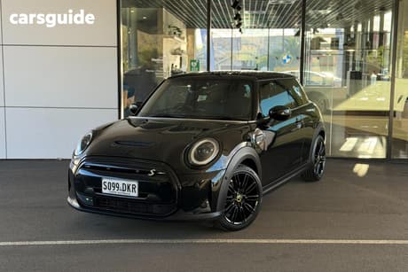 Black 2021 Mini Cooper Hatchback Se Classic 3D Hatch