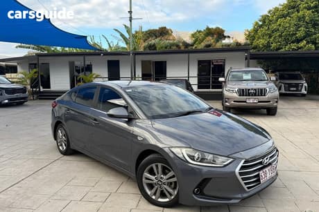 Grey 2017 Hyundai Elantra Sedan Active 2.0 Mpi