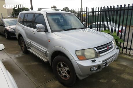 Silver 2001 Mitsubishi Pajero SUV COOLANT LEAK