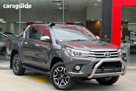 Silver 2016 Toyota Hilux Dual Cab Utility Sr5 (4X4)