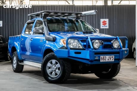 Blue 2005 Toyota Hilux Dual Cab Pick-up Sr (4X4)