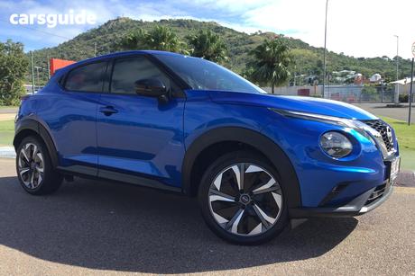 Blue 2024 Nissan Juke Hatchback St-L