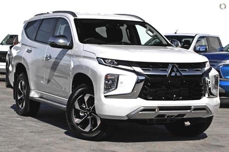 White 2024 Mitsubishi Pajero Sport Wagon Gsr (4Wd) 7 Seat