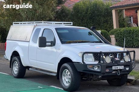White 2011 Nissan Navara Ute Tray ST-X (4X4) D40