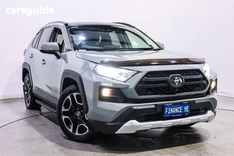 Green 2019 Toyota RAV4 Wagon Edge Awd