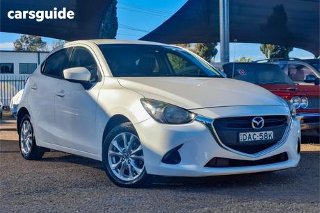 White 2015 Mazda 2 Hatchback Maxx